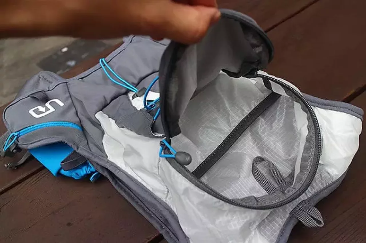 アルティメイトディレクション ランナーズベスト