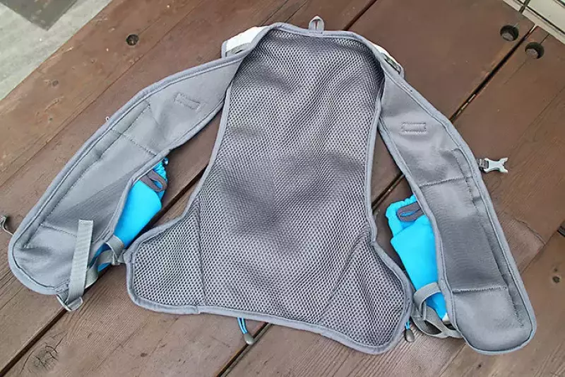 アルティメイトディレクション ランナーズベスト