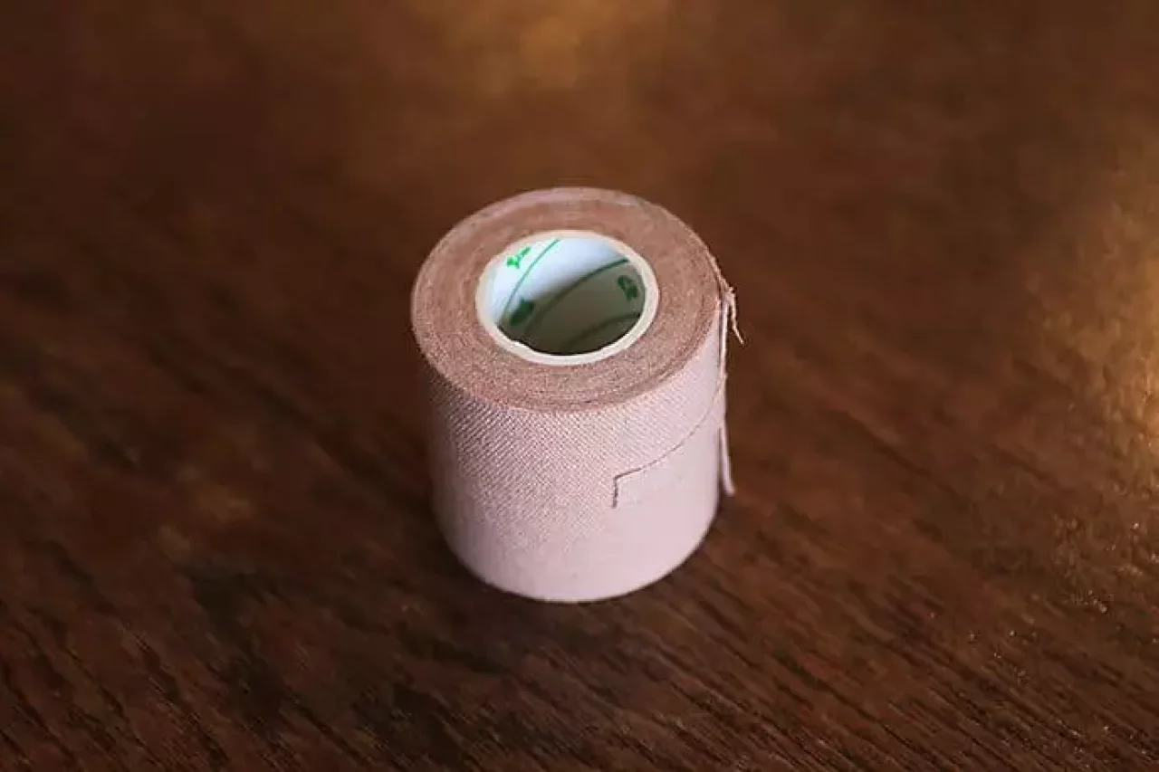 サージカルテープ