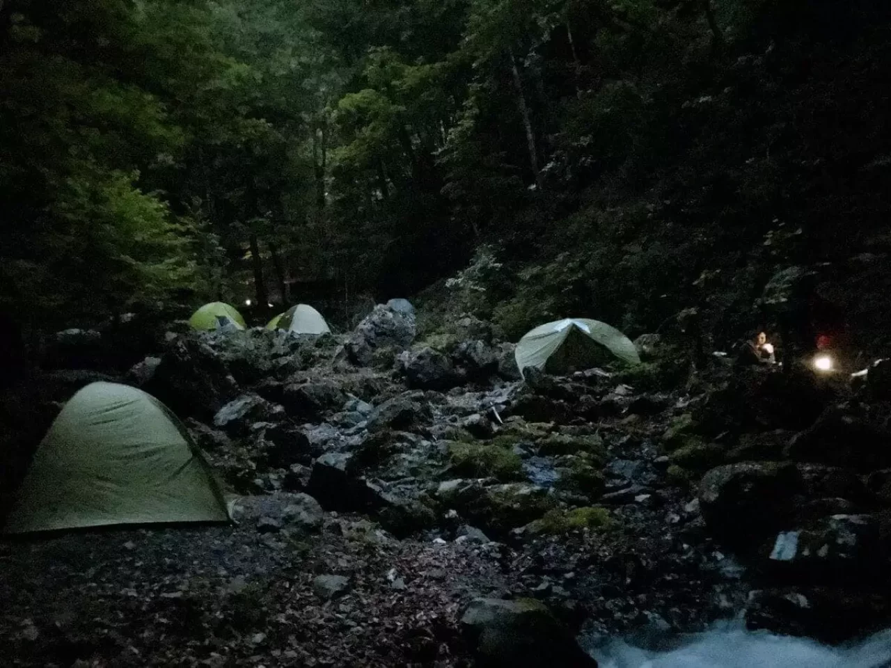雲取山 三条の湯のテント場