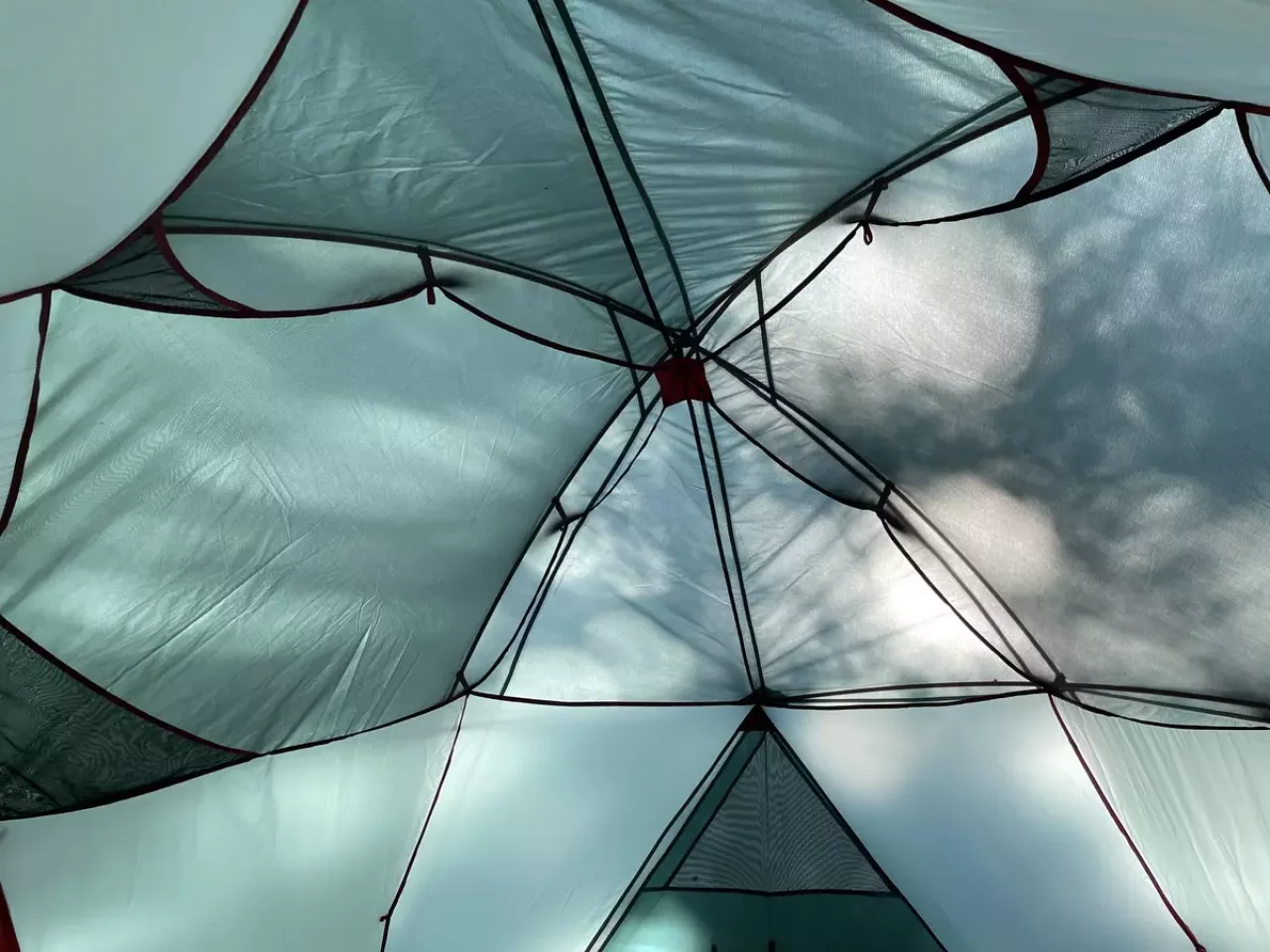 インナーテント内部の天井
