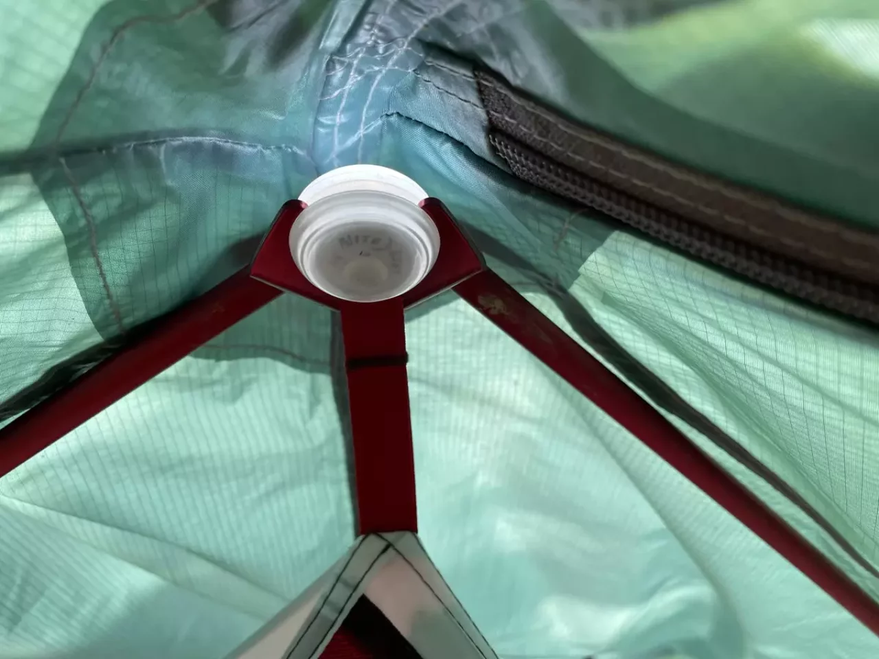 ハピチュードの前室に設けられたLEDライト