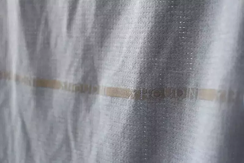 フーディニ ファストトラックTシャツ