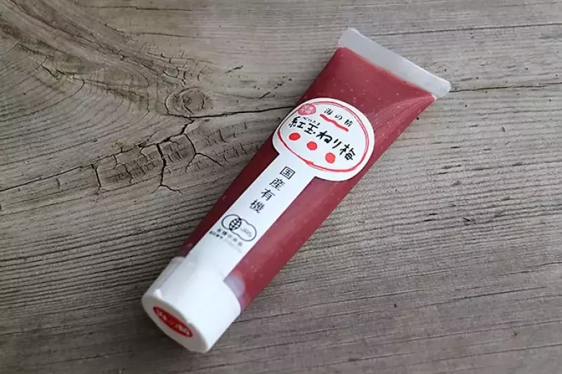 海の精 紅玉ねり梅 チューブ