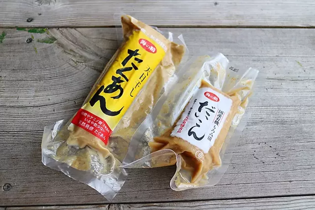 海の精のたくあんともろみ漬けだいこん