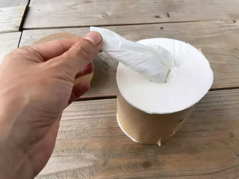 登山でトイレットペーパーの持ち歩き方