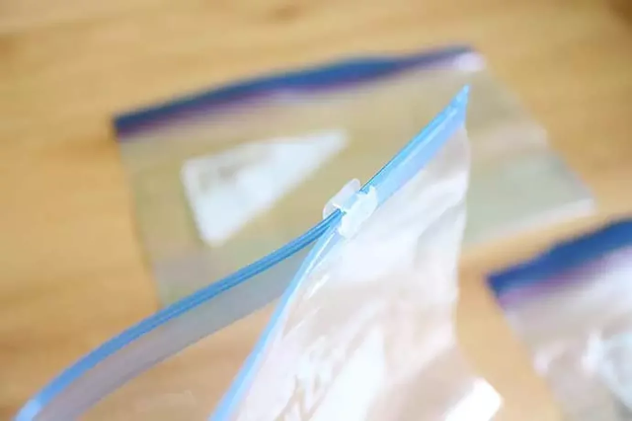 ジップロック イージージッパー