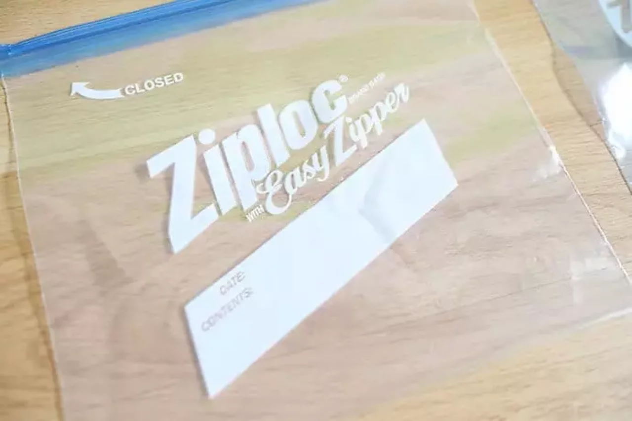 ジップロック イージージッパー
