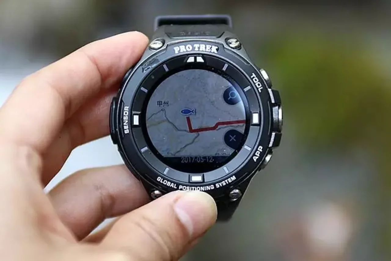 スマートウォッチ カシオプロトレック地図