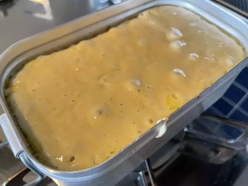弱火でじっくりと焼き上げる