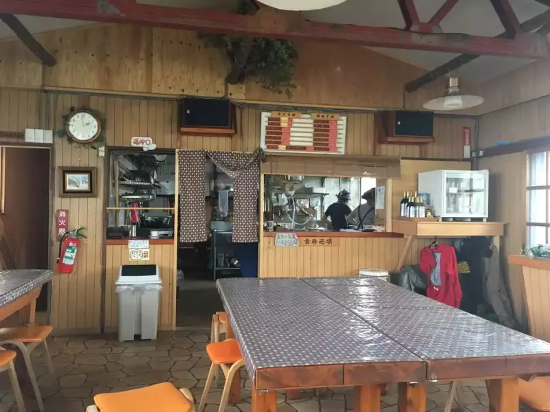 三俣山荘の食堂