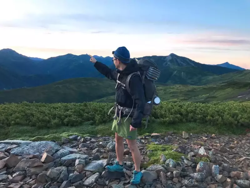 遠くに槍ヶ岳が見えた