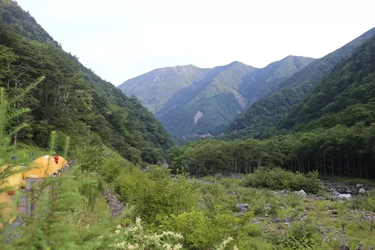広河原のテント場