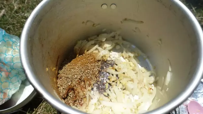 山ごはん「カレーライス」の作り方