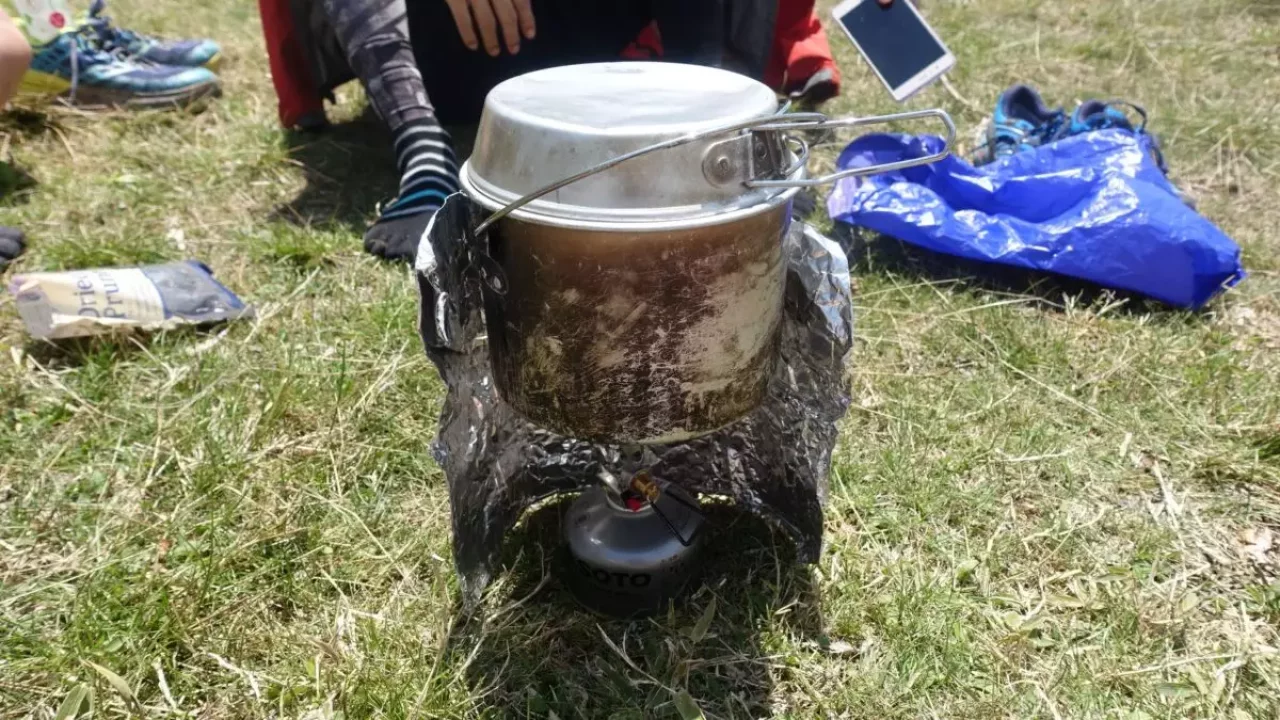 定番山ごはん「カレーライス」のクッカー