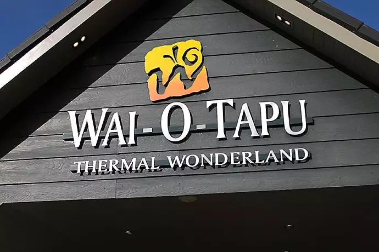 ニュージーランド ロトルアのワイオタプ