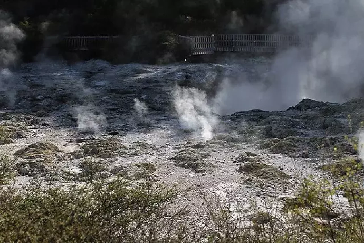 ニュージーランド ロトルアのワイオタプの見所