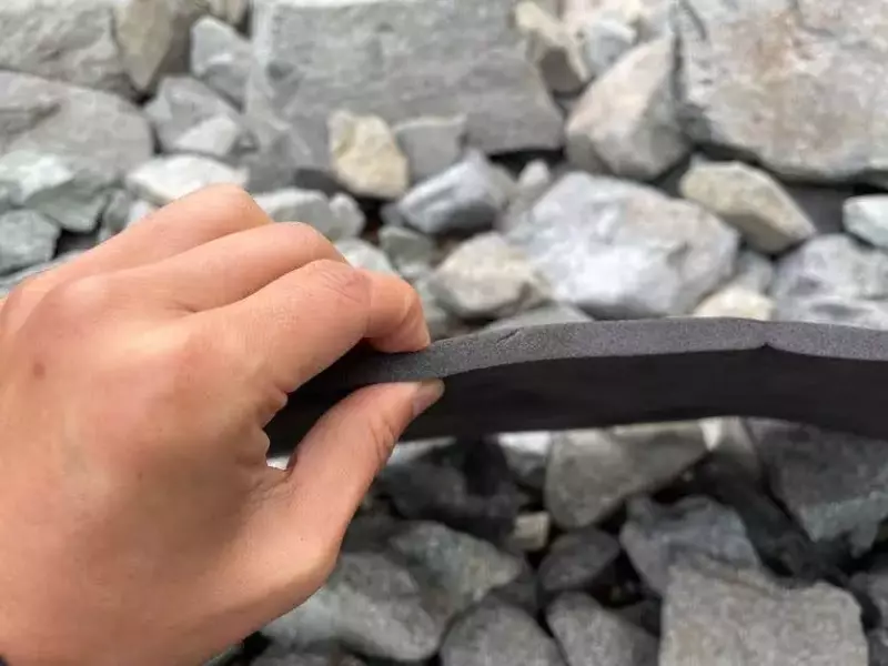 手荒に扱えるから登山で大活躍