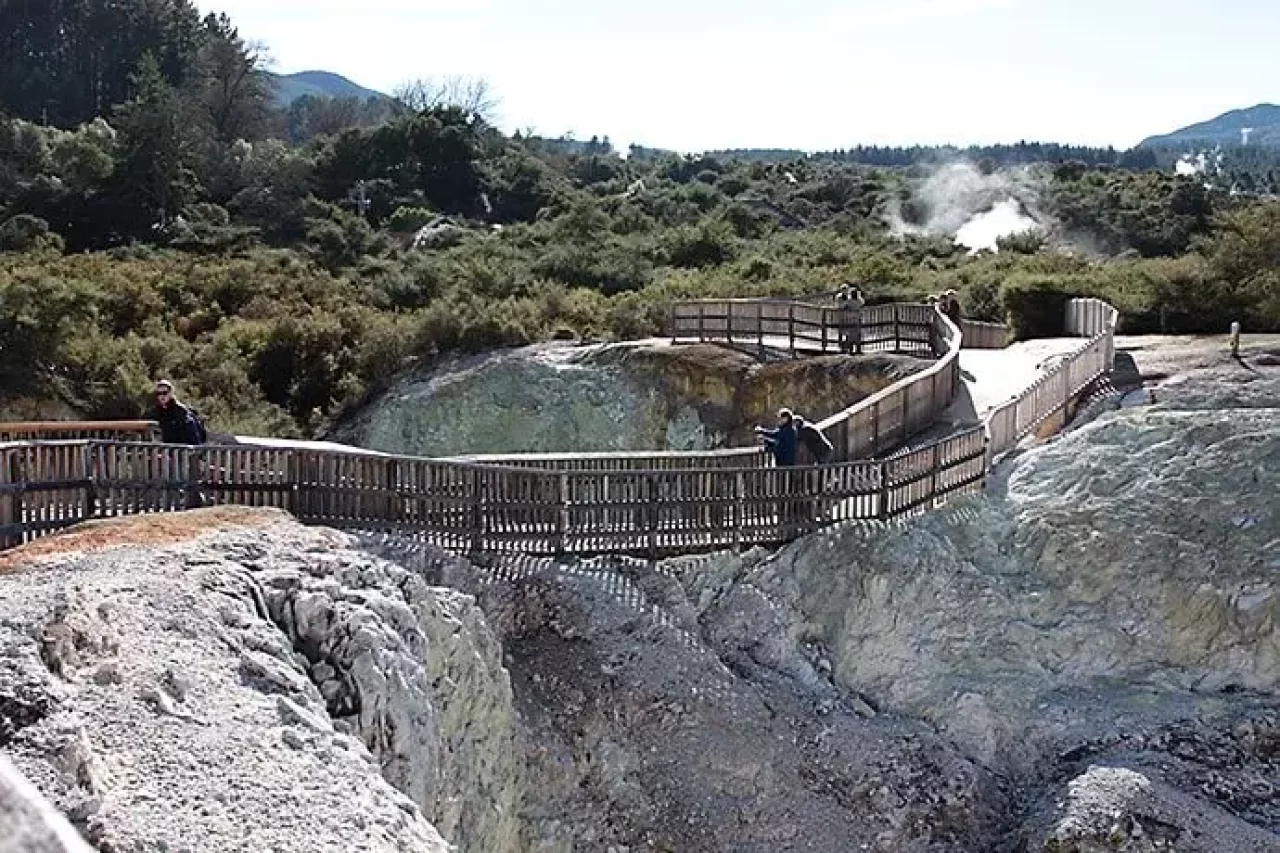 ニュージーランド ロトルアのワイオタプの見所