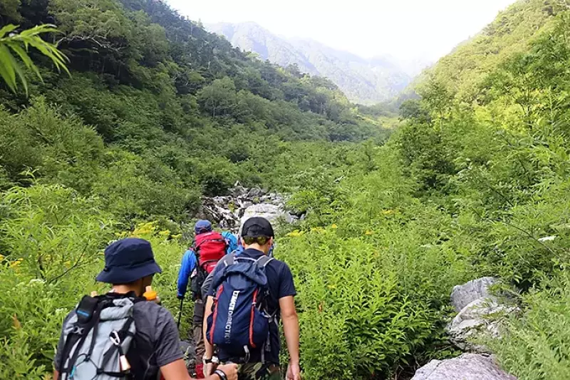 北岳までの登山道
