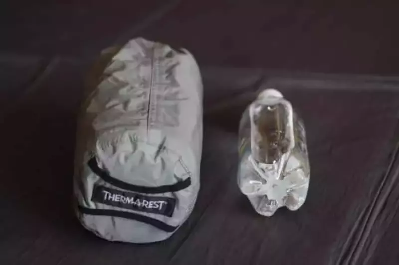 サーマレスト ネオエアーXサーモとボトルを比べて