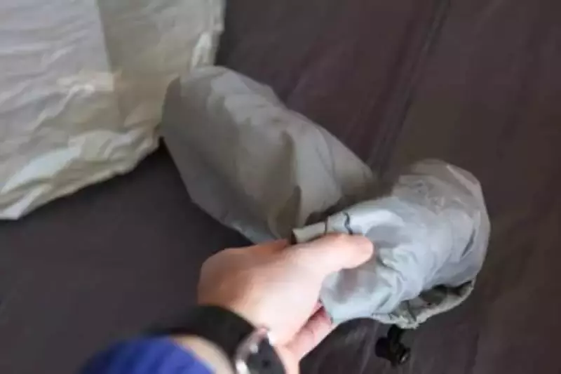 サーマレスト ネオエアーXサーモの膨張方法