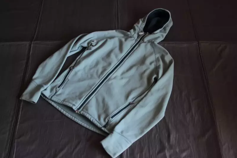 フーディニ  パワーフーディ 極上の着心地|フリース・ミドルレイヤー|登山ウェア|山のモノ|登山・トレラン・山スキーマガジン「山旅旅」