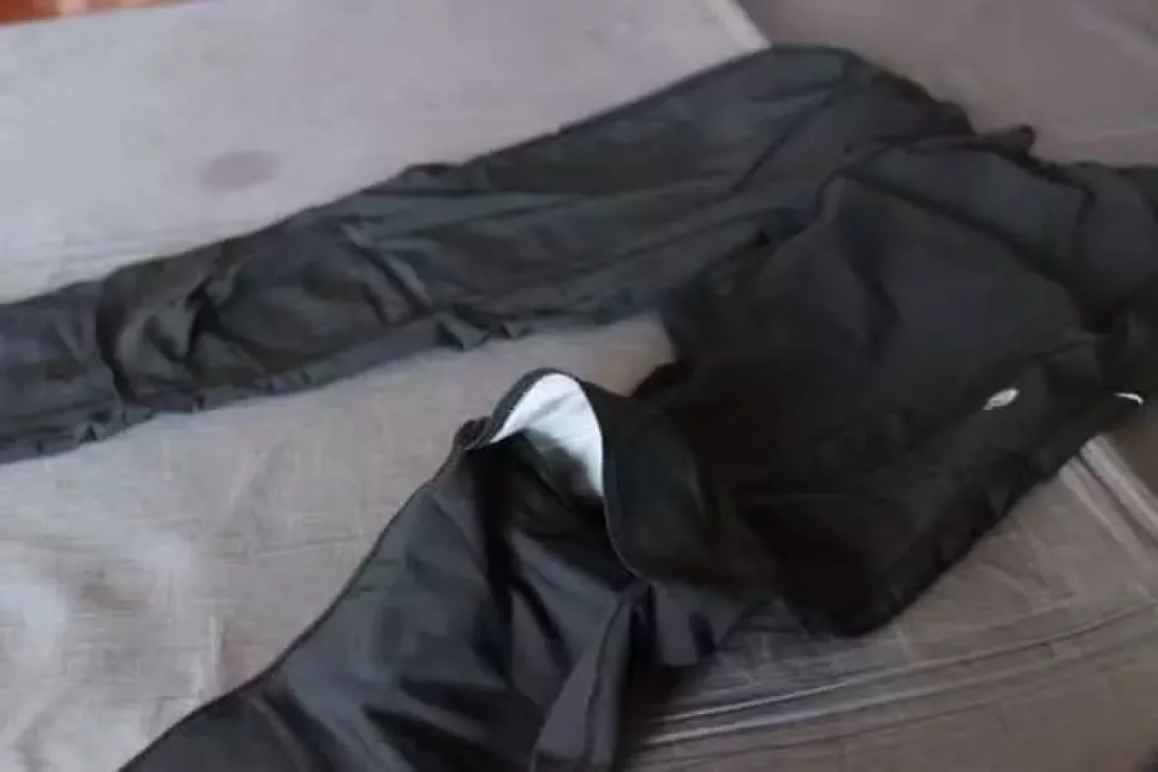 マウンテンハードウェア ビズルパワータイツの膝