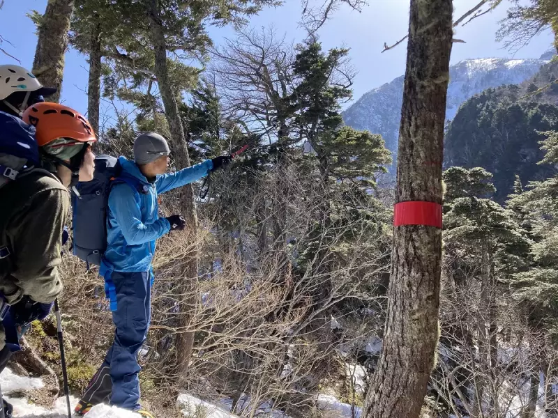 冬の登山以外で使用しているグローブ【登山家 花谷泰広に聞く】