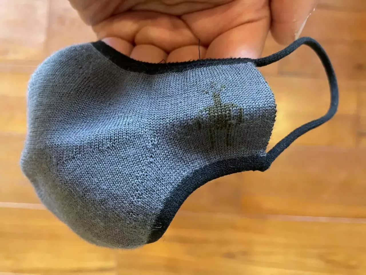 立体的に織られている イントラニットメリノフェイスカバー