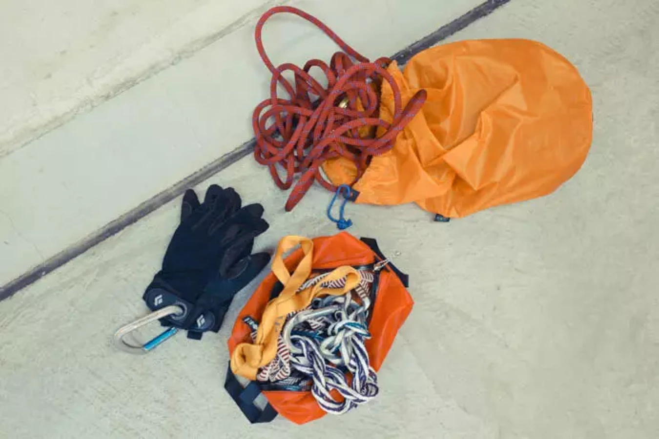 8mm 30m ロープとスリング 危険な登山道に