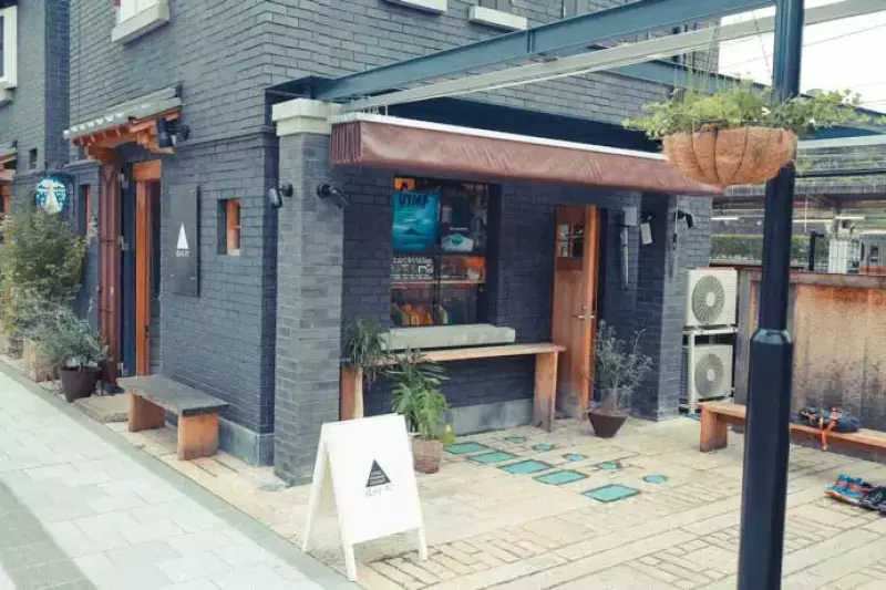 甲府 アウトドアショップ みちがま(道がまっすぐ)