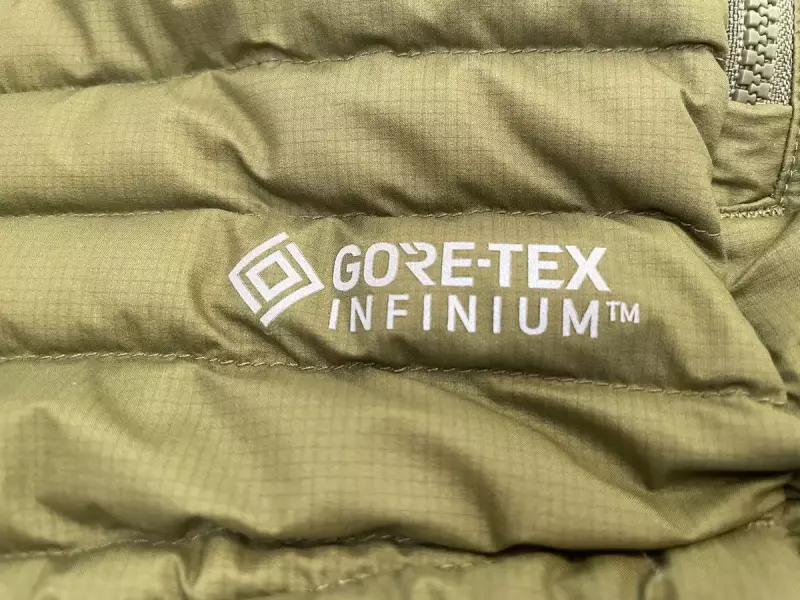 ゴアテックスのインフィニウム
