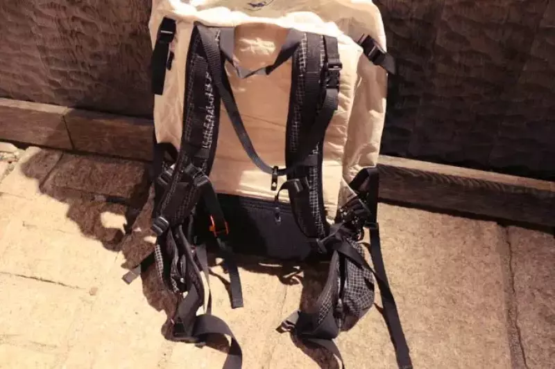 ハイパーライトマウンテンギアのバックパックの背面