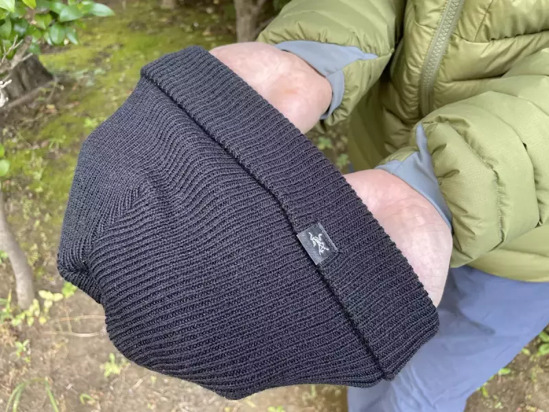 アークテリクスのニット帽の素材