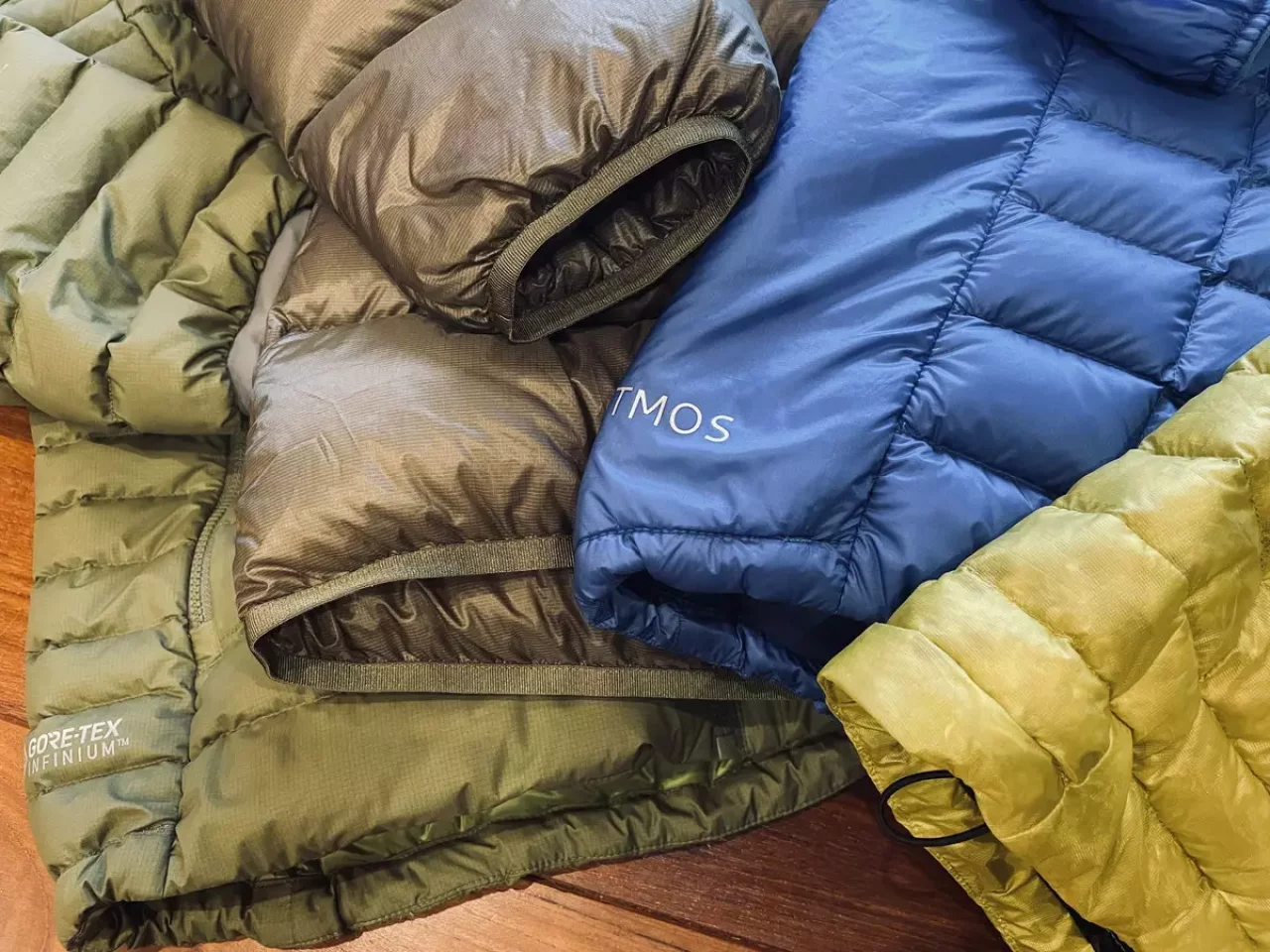 軽量な登山向けダウンジャケット