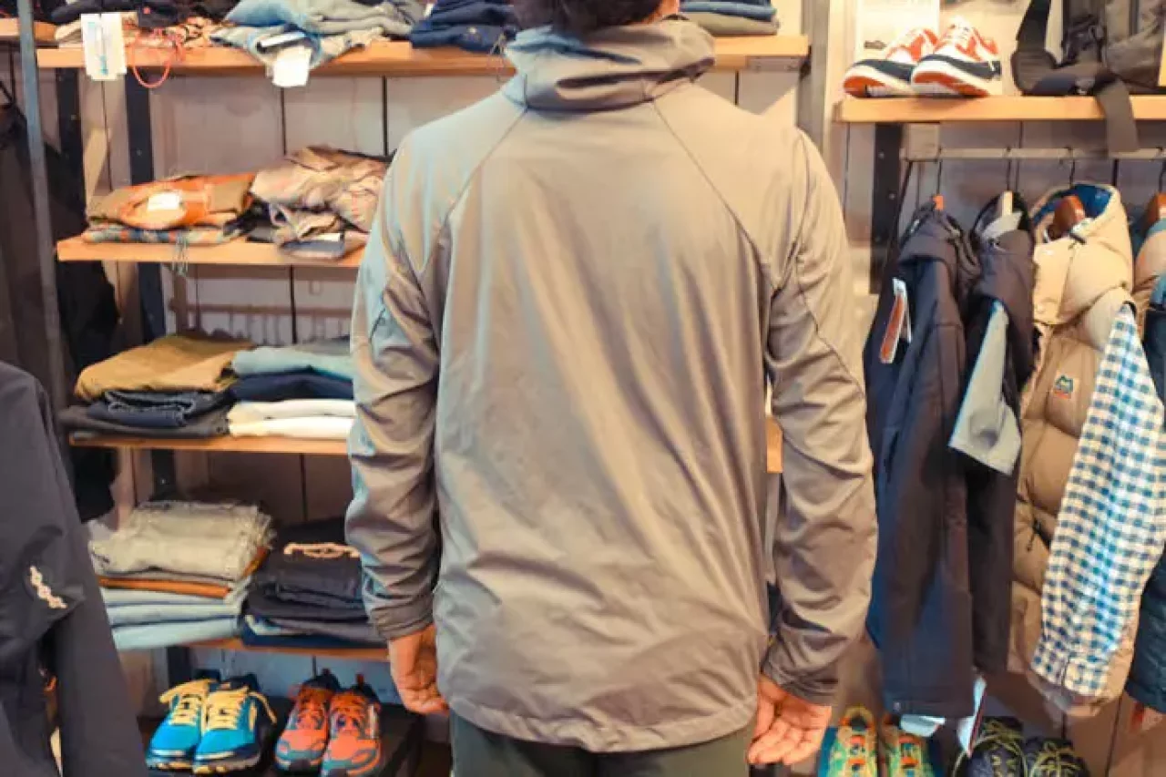 ファイントラック ニュウモラップフーディ