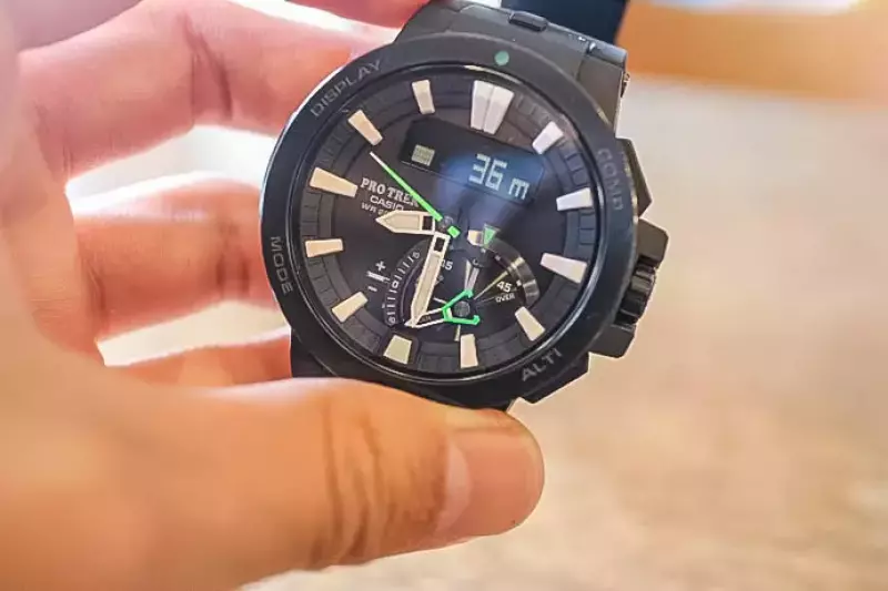 カシオ プロトレックPRW7000