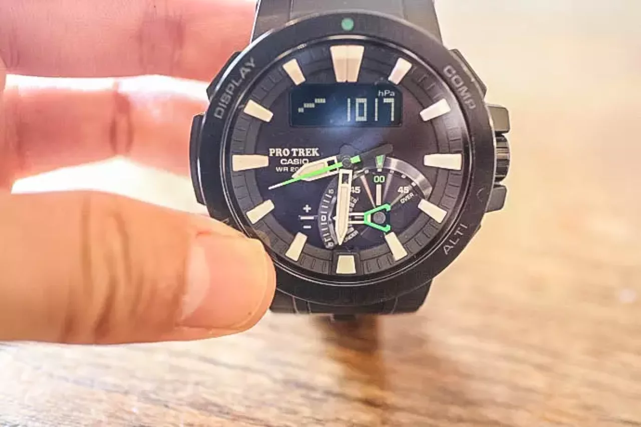 カシオ プロトレックPRW7000