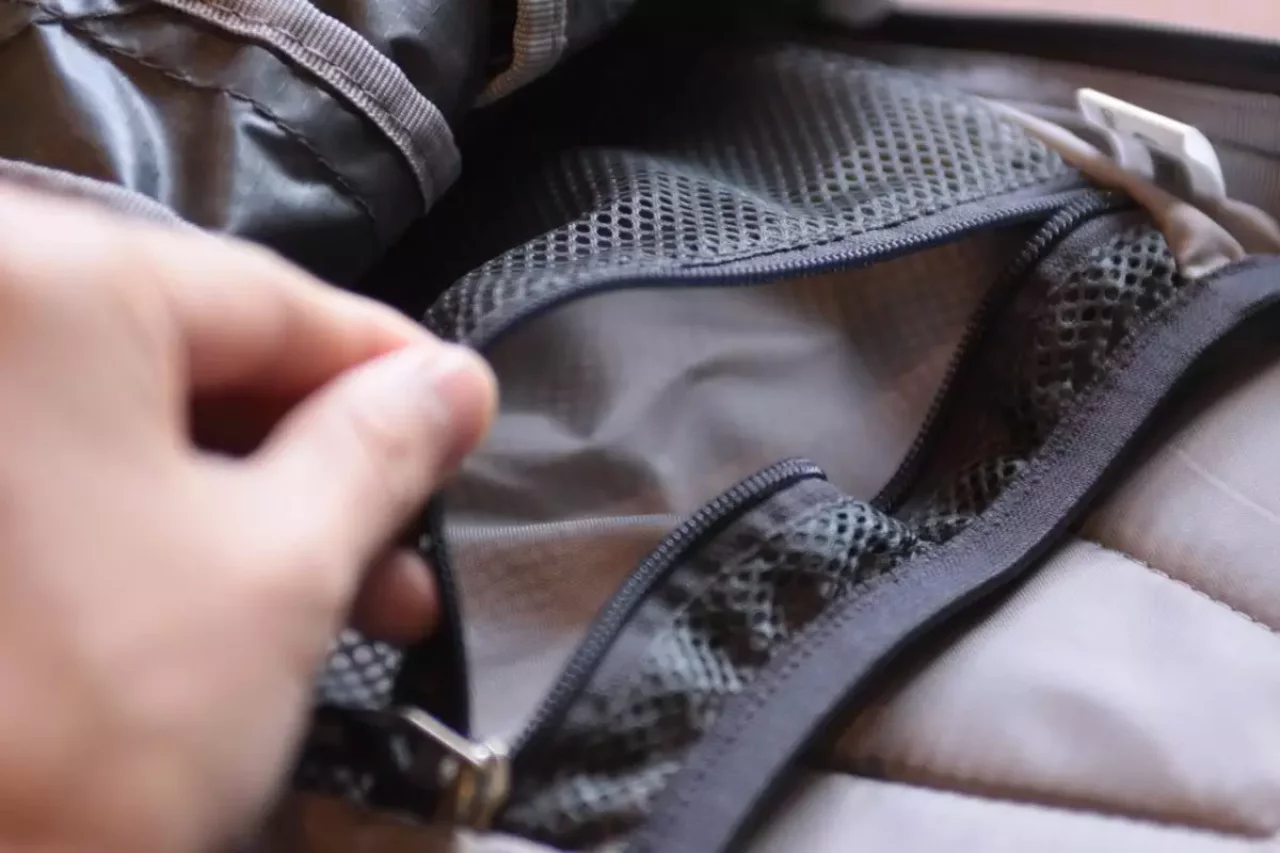 ドイターRACE 8の収納力