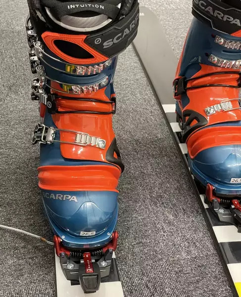 NTN用ブーツの代表格スカルパTXプロ