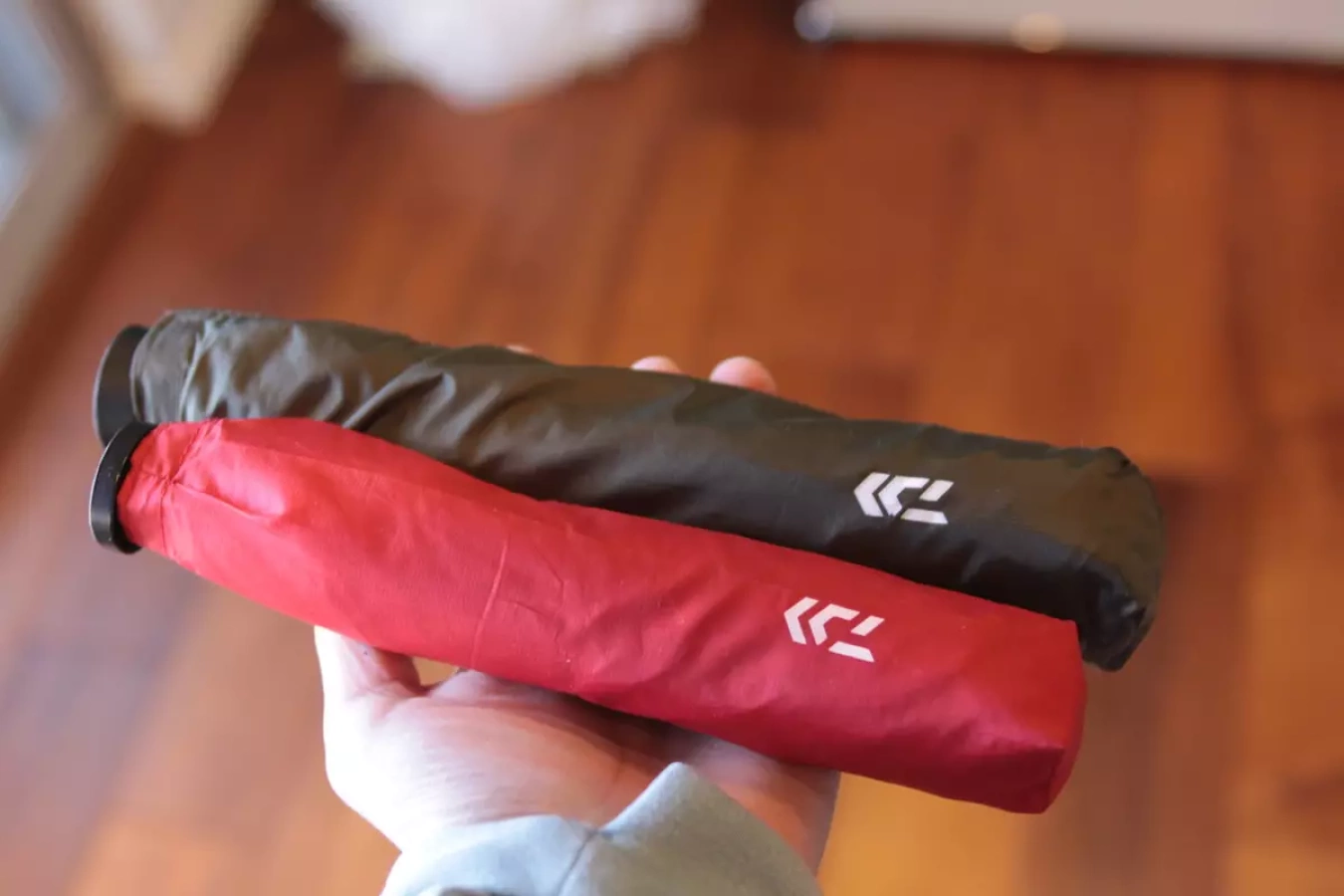 【レビュー-】コンパクトに持ち歩ける軽量傘