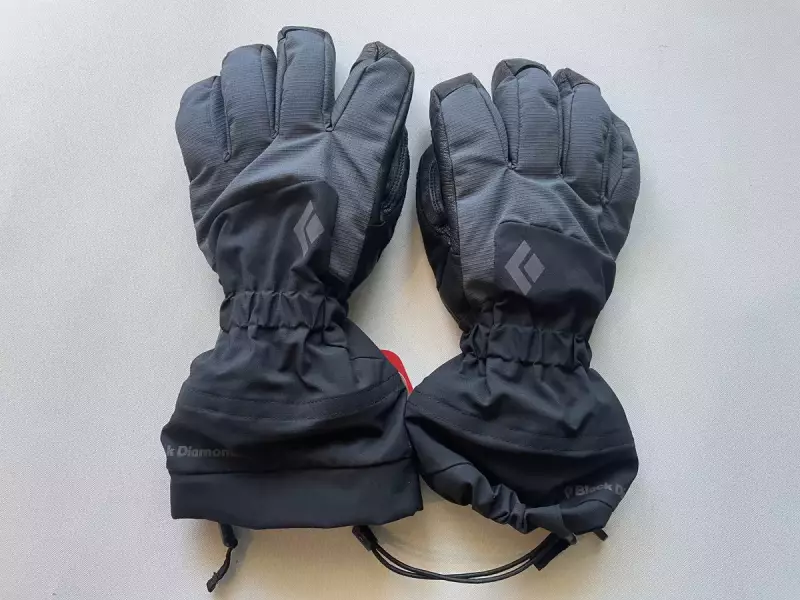 雪山用グローブのベストセラー『ブラックダイヤモンド ソロイスト』