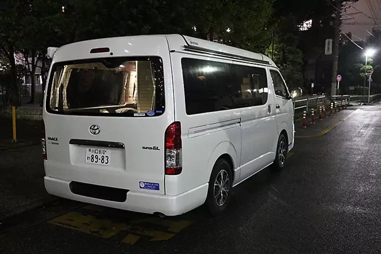 東京キャンピングカーレンタルセンター「ハイエース プレシャス」