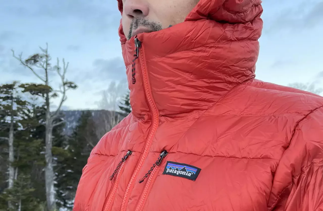 パタゴニア フィッツロイ・ダウン・フーディでキャンプ