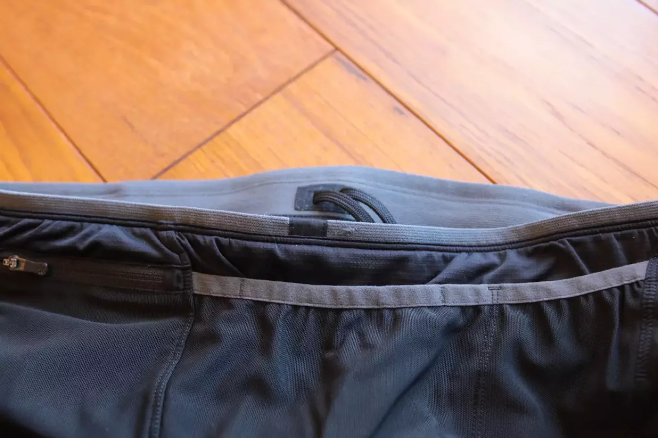 アークテリクス ソリアス ショーツのポケット