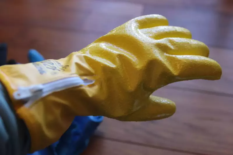 レイングローブ 防寒用手袋 ダイローブ102F