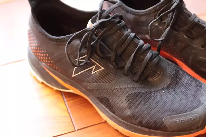 テクニカ オリジンのアッパー