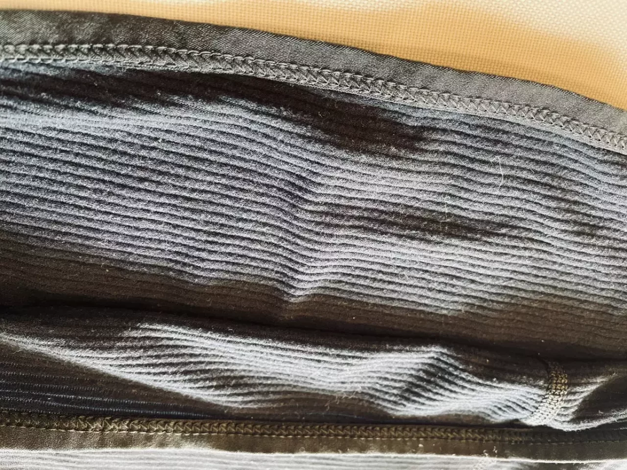 ミッドレイヤーのグリッド