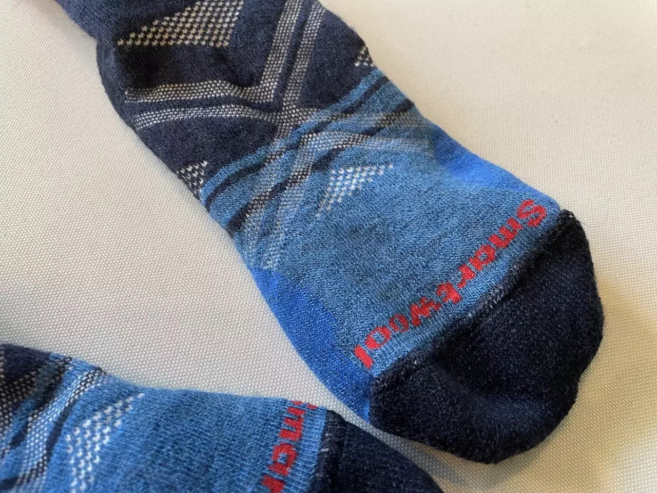 細かい技術で耐久性を維持 スマートウールのソックス